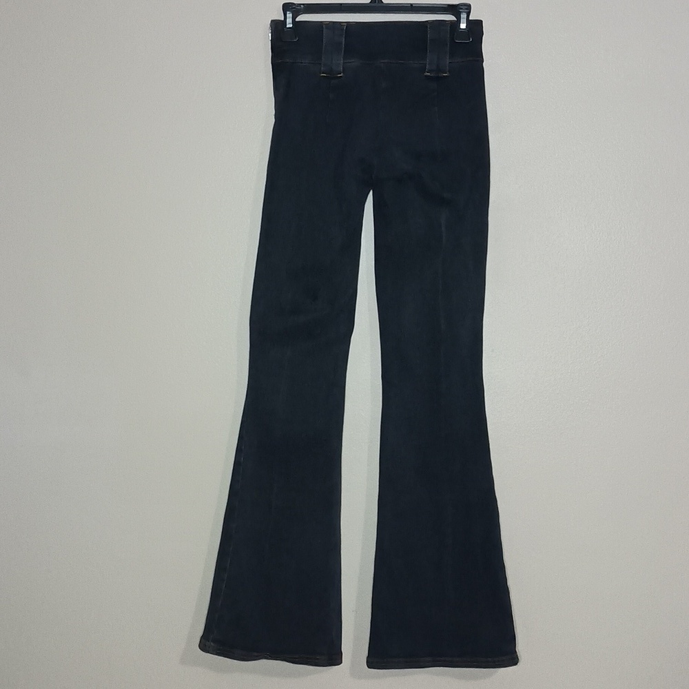 BDG Urban Outfitters Low Rise Flare Jeans - Picture 4 of 10